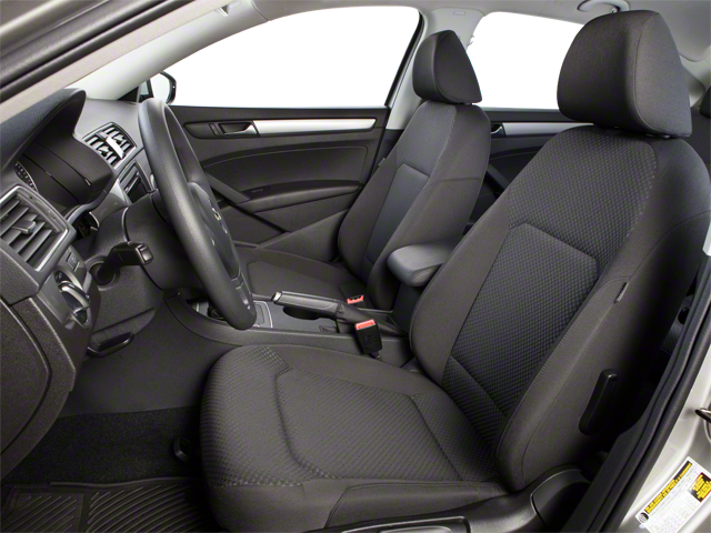 2013 Volkswagen Passat 2.5 SE w/Sunroof/Nav