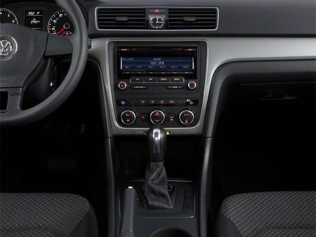 2013 Volkswagen Passat 2.5 SE w/Sunroof/Nav