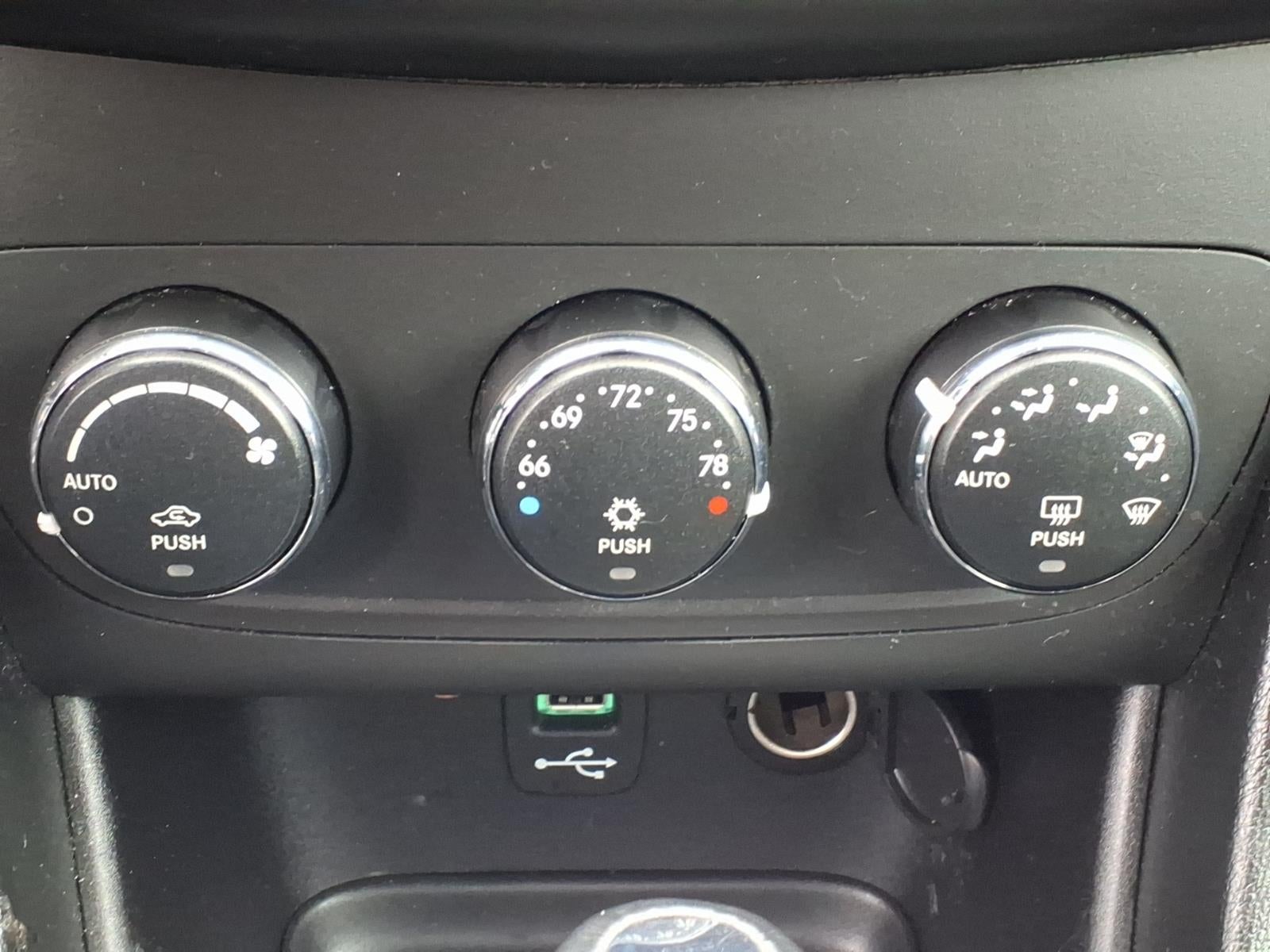 2013 Dodge Avenger R/T