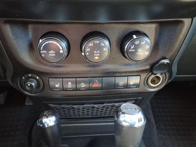 2018 Jeep Wrangler JK Unlimited Sahara 4x4