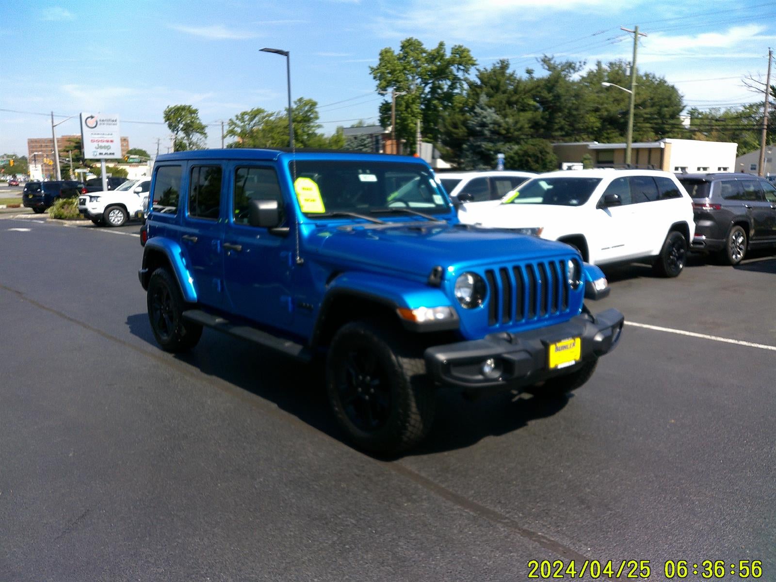 2022 Jeep Wrangler Unlimited Sahara Altitude 4x4