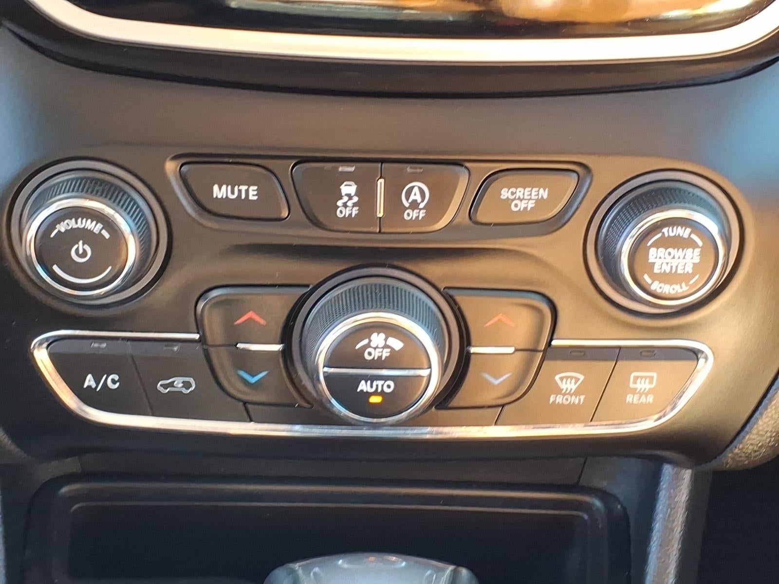 2019 Jeep Cherokee Overland 4x4