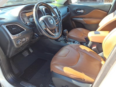 2019 Jeep Cherokee Overland 4x4