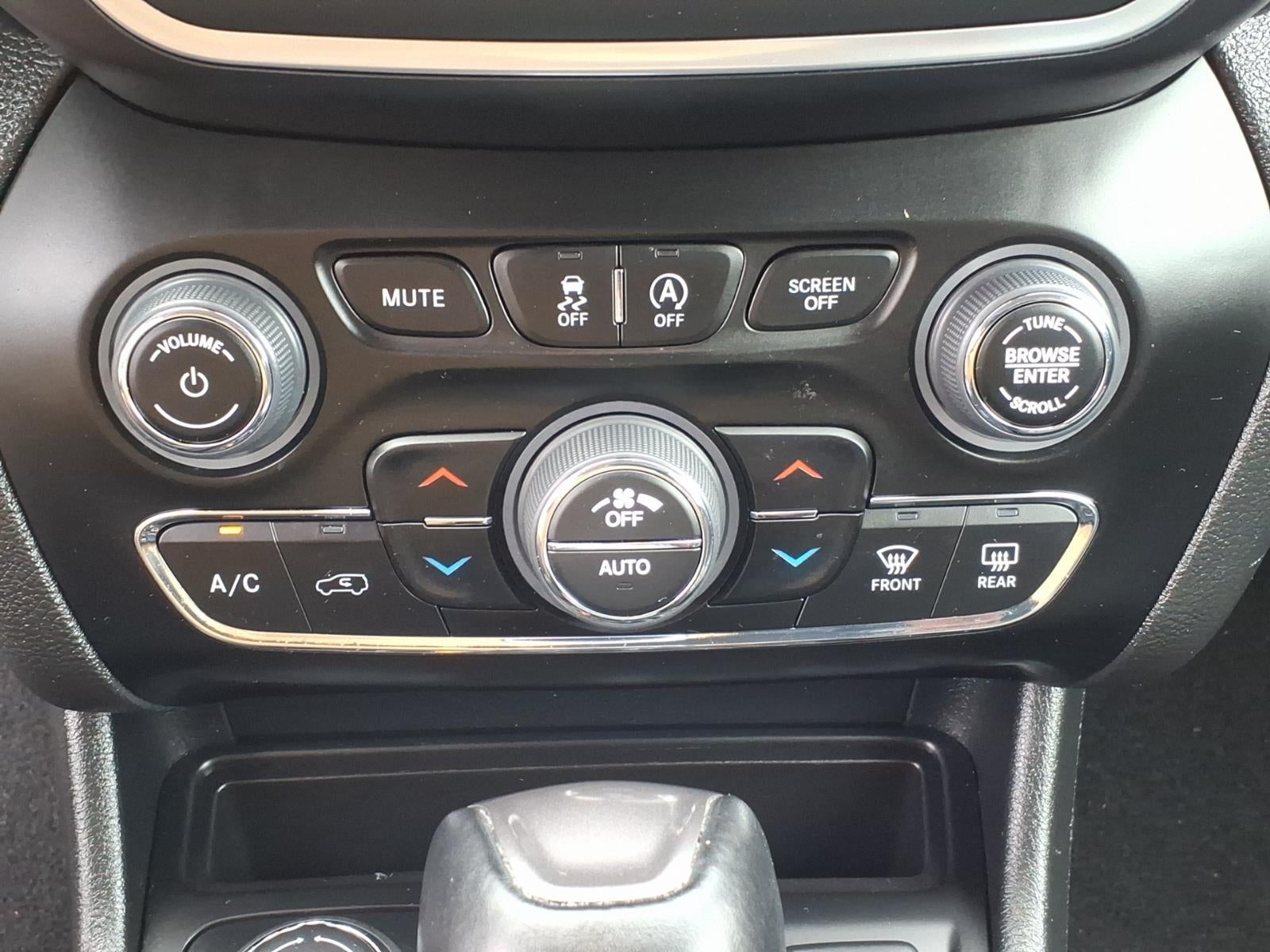 2023 Jeep Cherokee Altitude Lux 4x4
