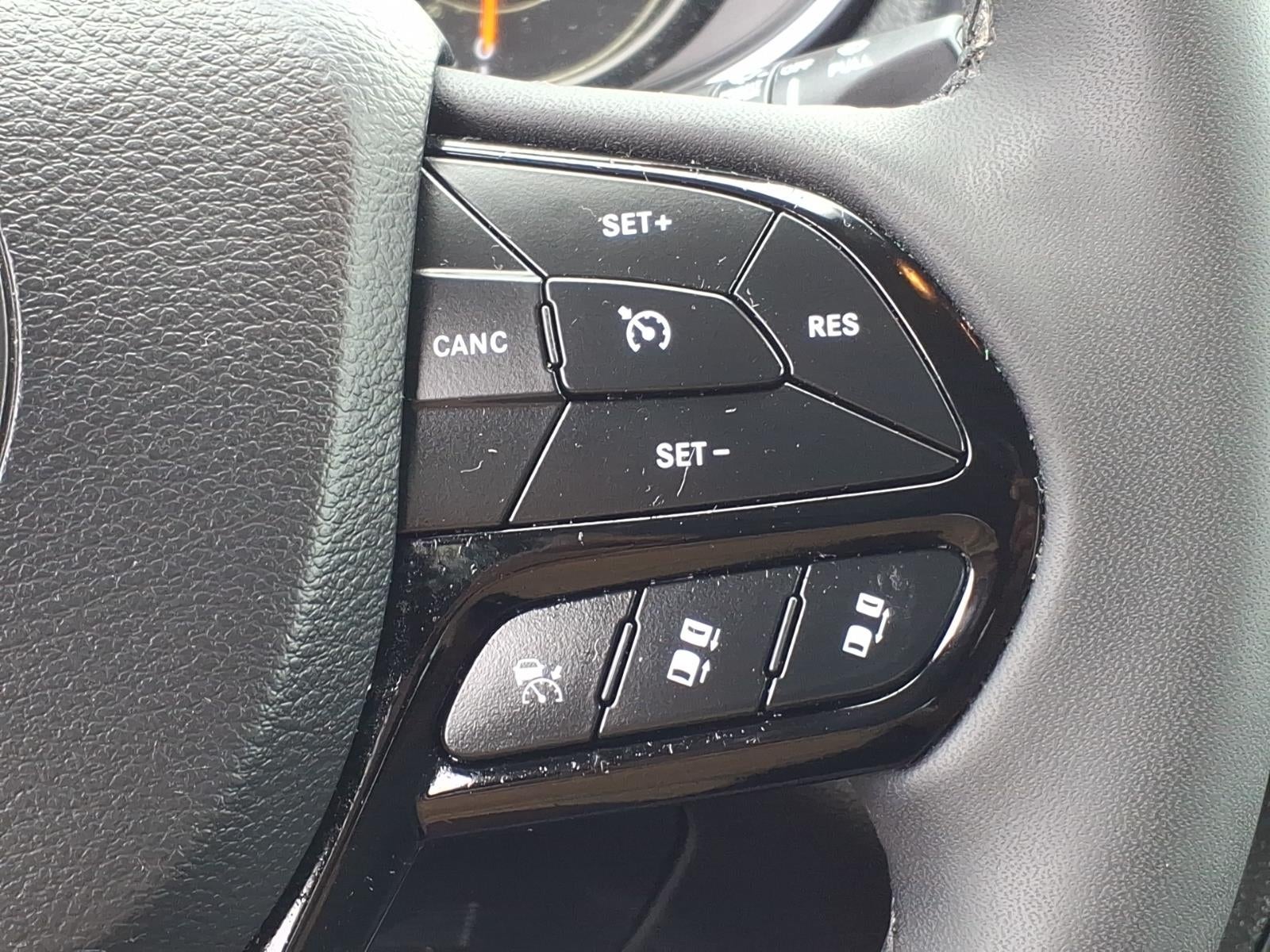 2023 Jeep Cherokee Altitude Lux 4x4