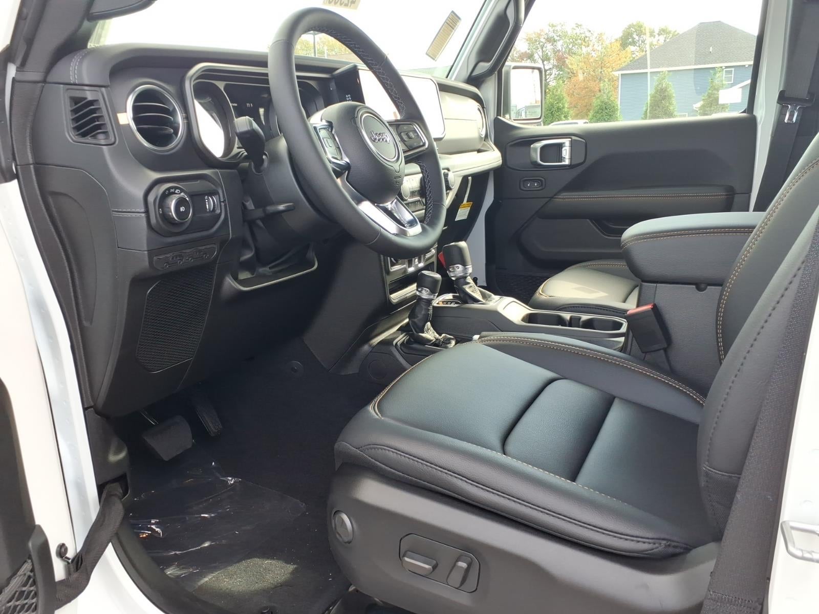 2027 Jeep Wrangler WRANGLER 4-DOOR SAHARA