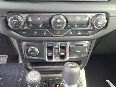 2027 Jeep Wrangler WRANGLER 4-DOOR SAHARA