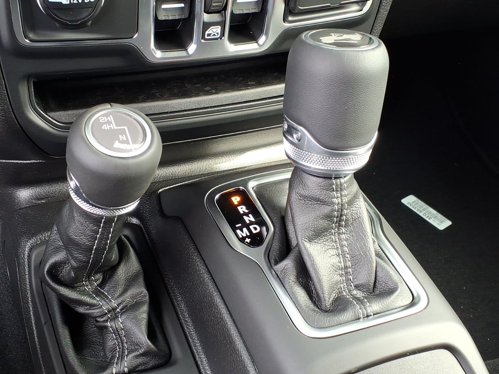 2027 Jeep Wrangler WRANGLER 4-DOOR SAHARA
