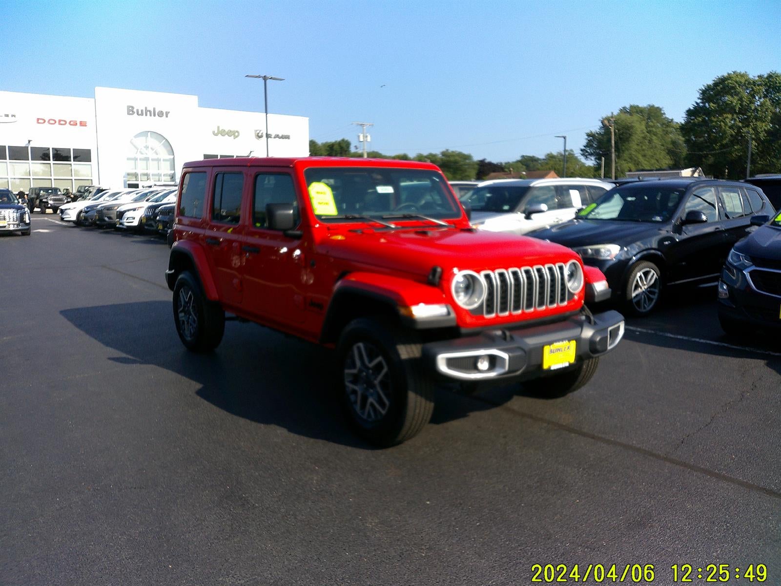 2025 Jeep Wrangler 4-Door Sahara 4x4