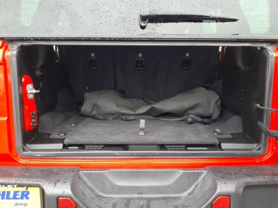 2024 Jeep Wrangler 4-Door Sahara 4x4