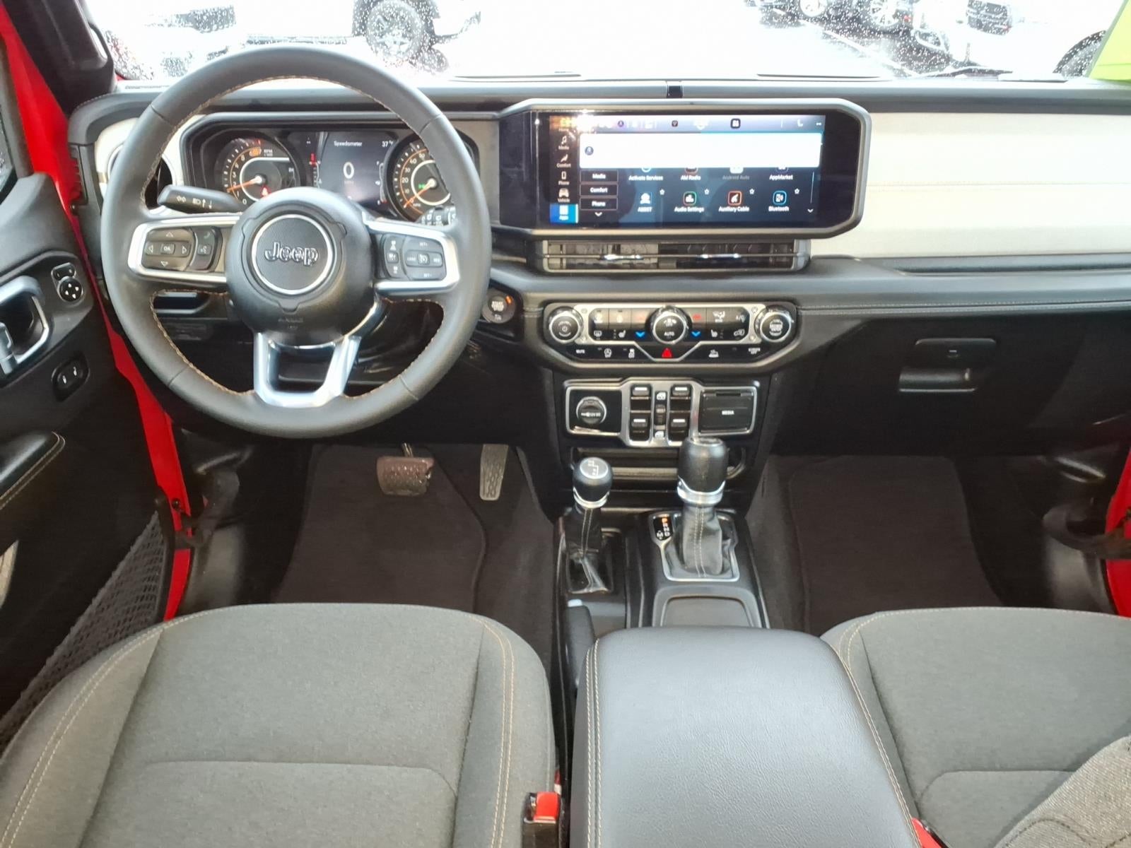 2024 Jeep Wrangler 4-Door Sahara 4x4