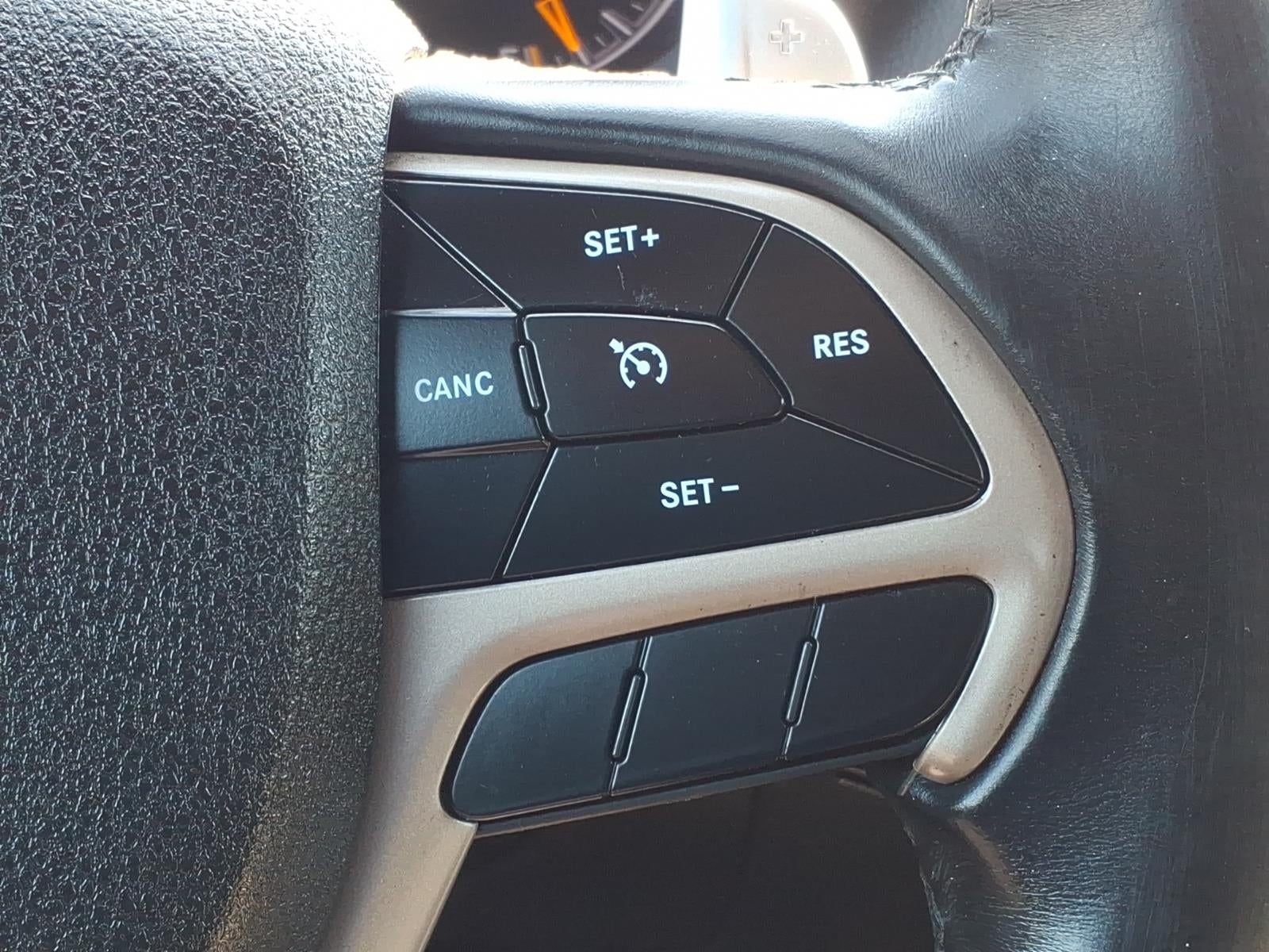 2017 Jeep Grand Cherokee Laredo 4x4