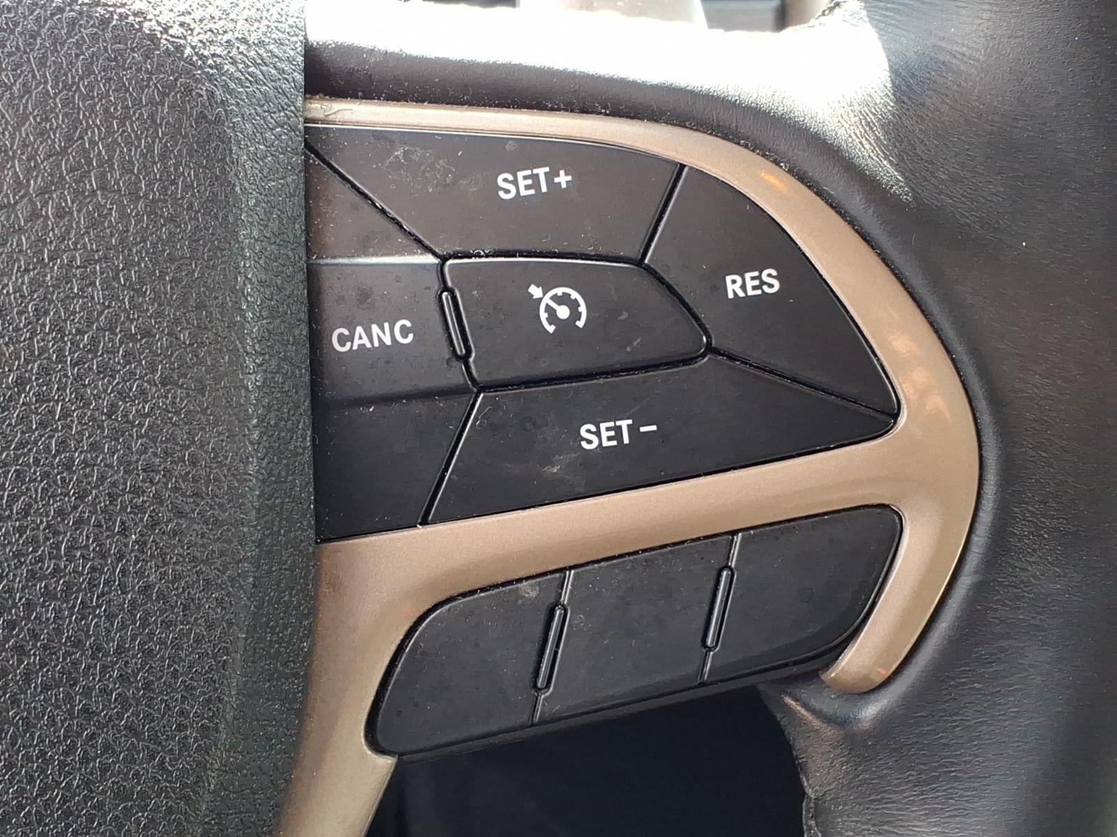 2017 Jeep Grand Cherokee Laredo 4x4