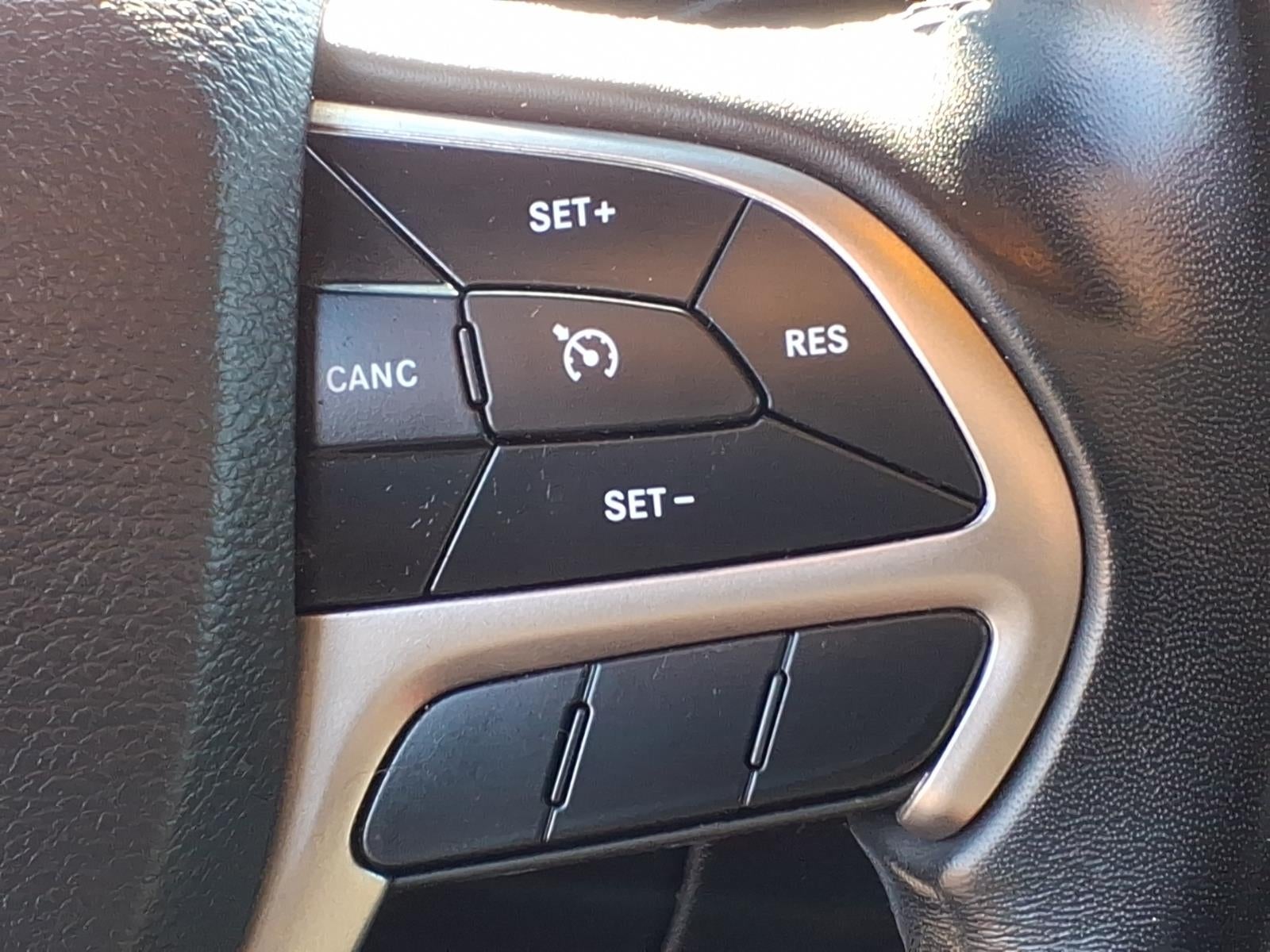 2019 Jeep Grand Cherokee Laredo E 4x4