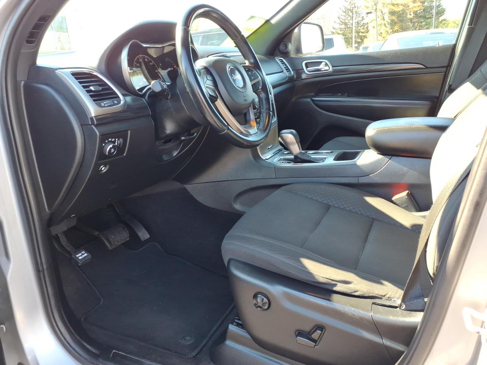 2019 Jeep Grand Cherokee Laredo E 4x4