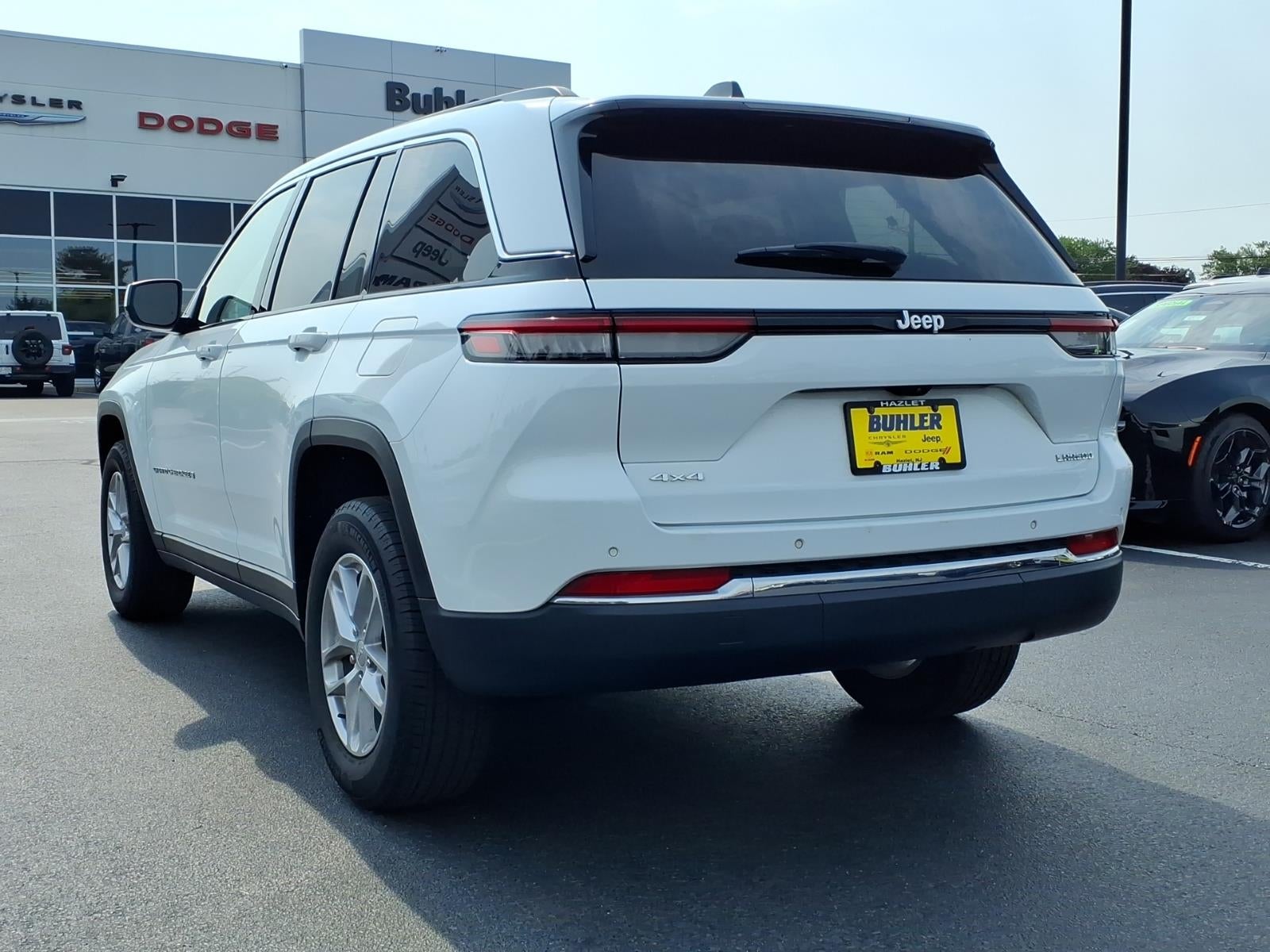 2023 Jeep Grand Cherokee Laredo X 4x4
