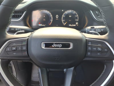 2027 Jeep Grand Cherokee GRAND CHEROKEE LAREDO X 4X4