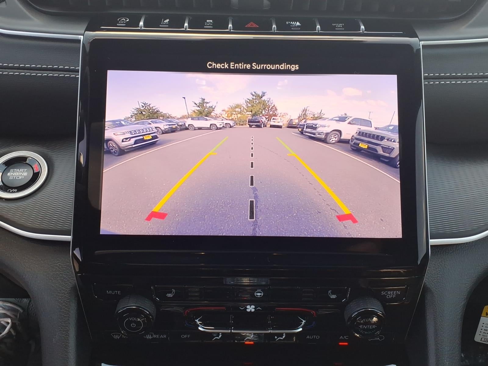 2027 Jeep Grand Cherokee GRAND CHEROKEE LAREDO X 4X4