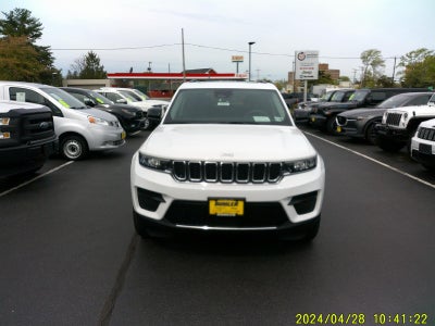 2023 Jeep Grand Cherokee Laredo 4x4