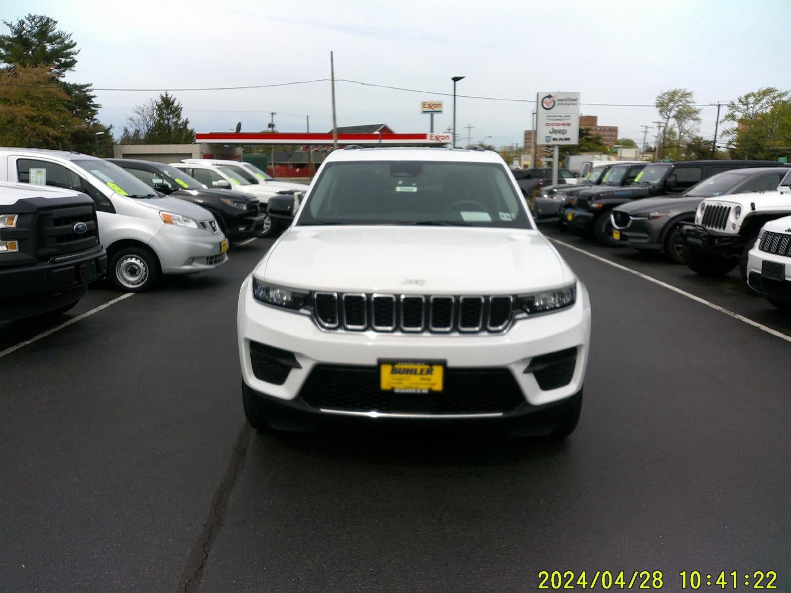 2023 Jeep Grand Cherokee Laredo 4x4