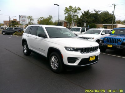 2023 Jeep Grand Cherokee Laredo 4x4