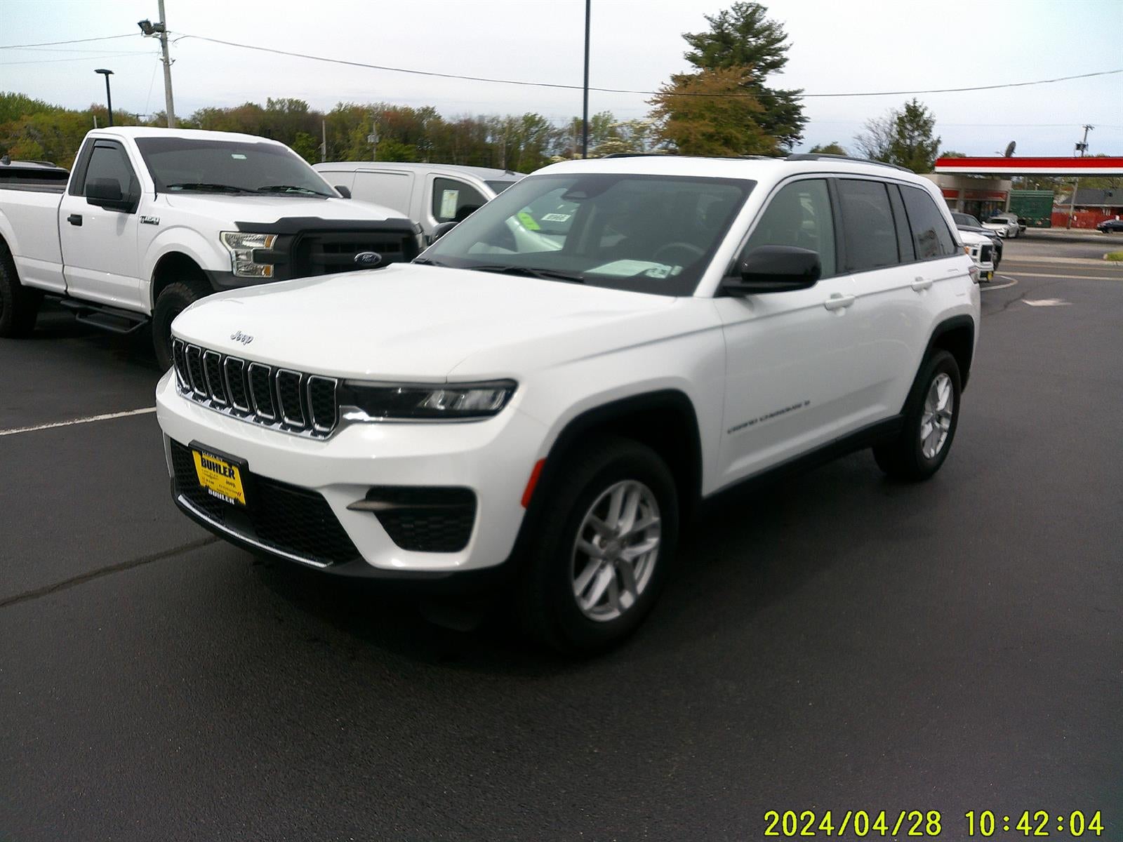 2023 Jeep Grand Cherokee Laredo 4x4
