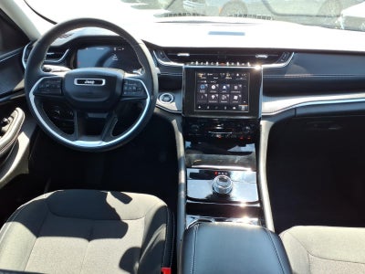 2023 Jeep Grand Cherokee Laredo 4x4