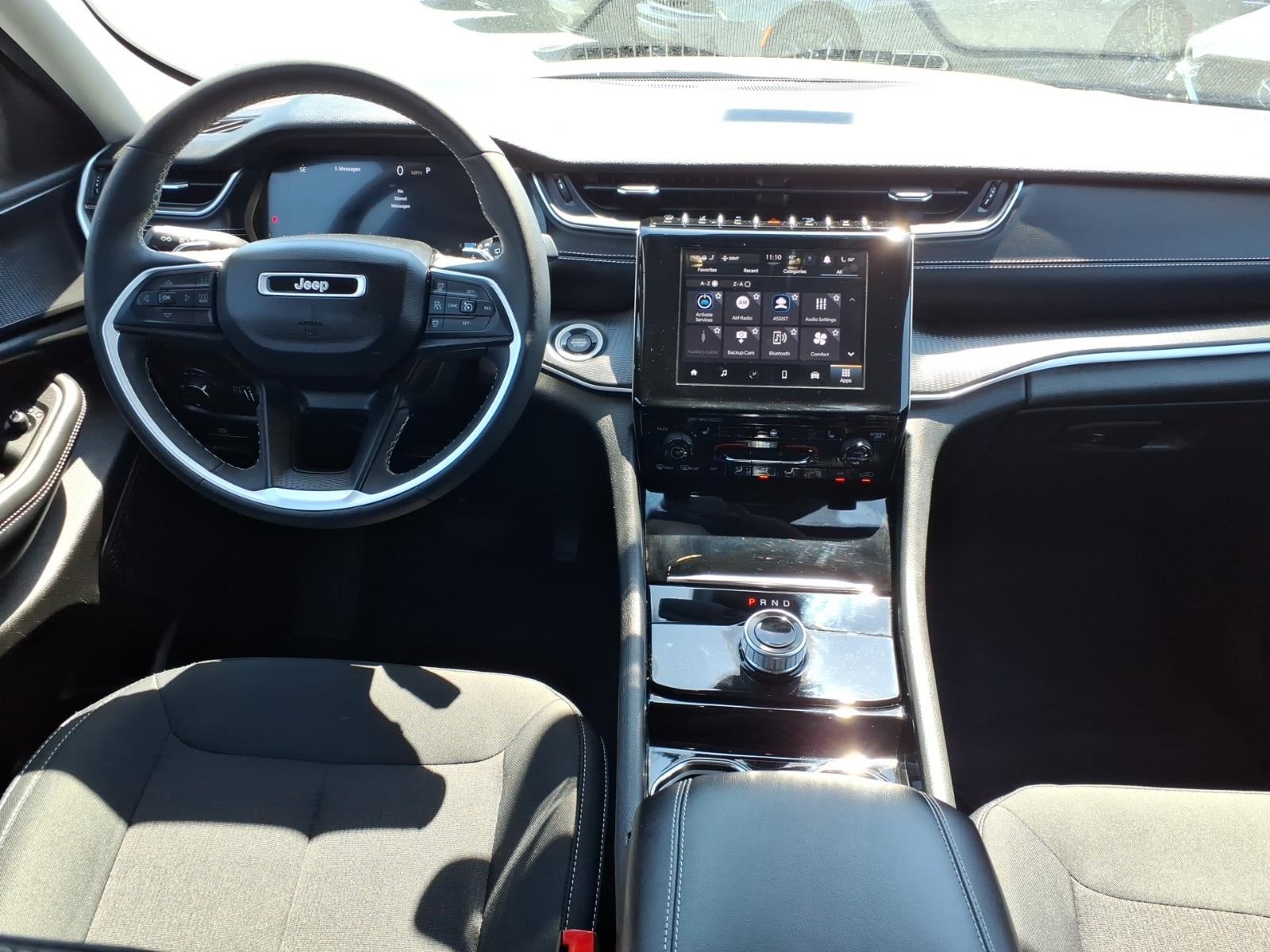 2023 Jeep Grand Cherokee Laredo 4x4