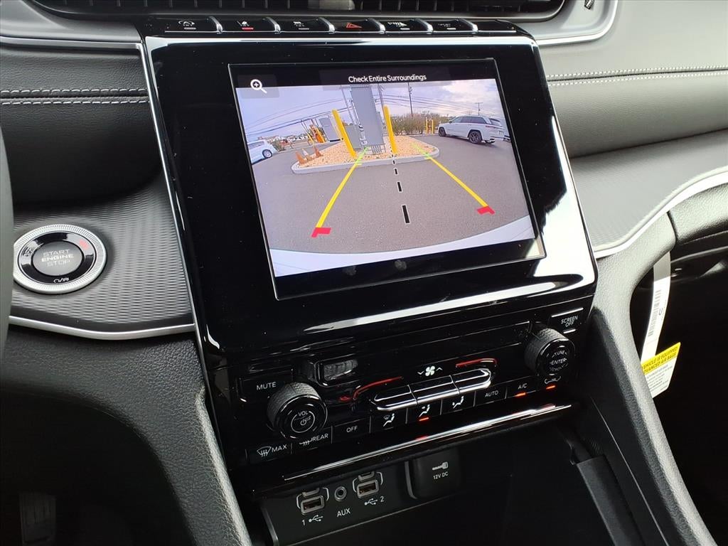 2025 Jeep Grand Cherokee GRAND CHEROKEE LAREDO X 4X4