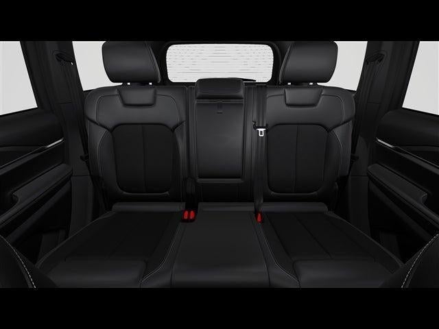 2027 Jeep Grand Cherokee GRAND CHEROKEE LAREDO X 4X4