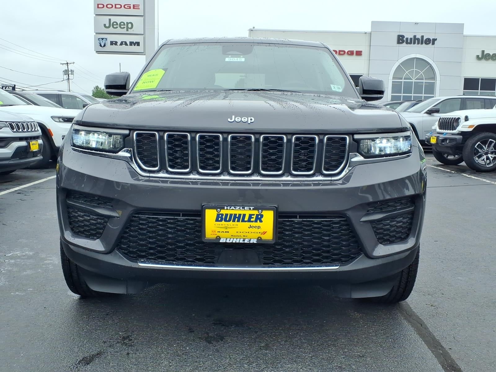 2024 Jeep Grand Cherokee Laredo 4x4