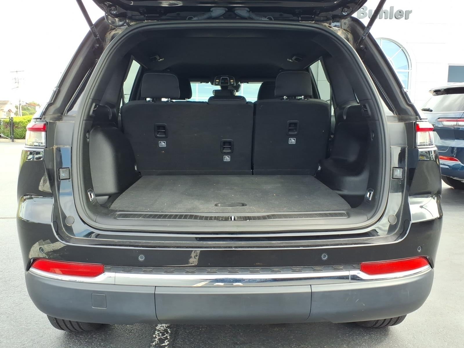 2024 Jeep Grand Cherokee Laredo 4x4