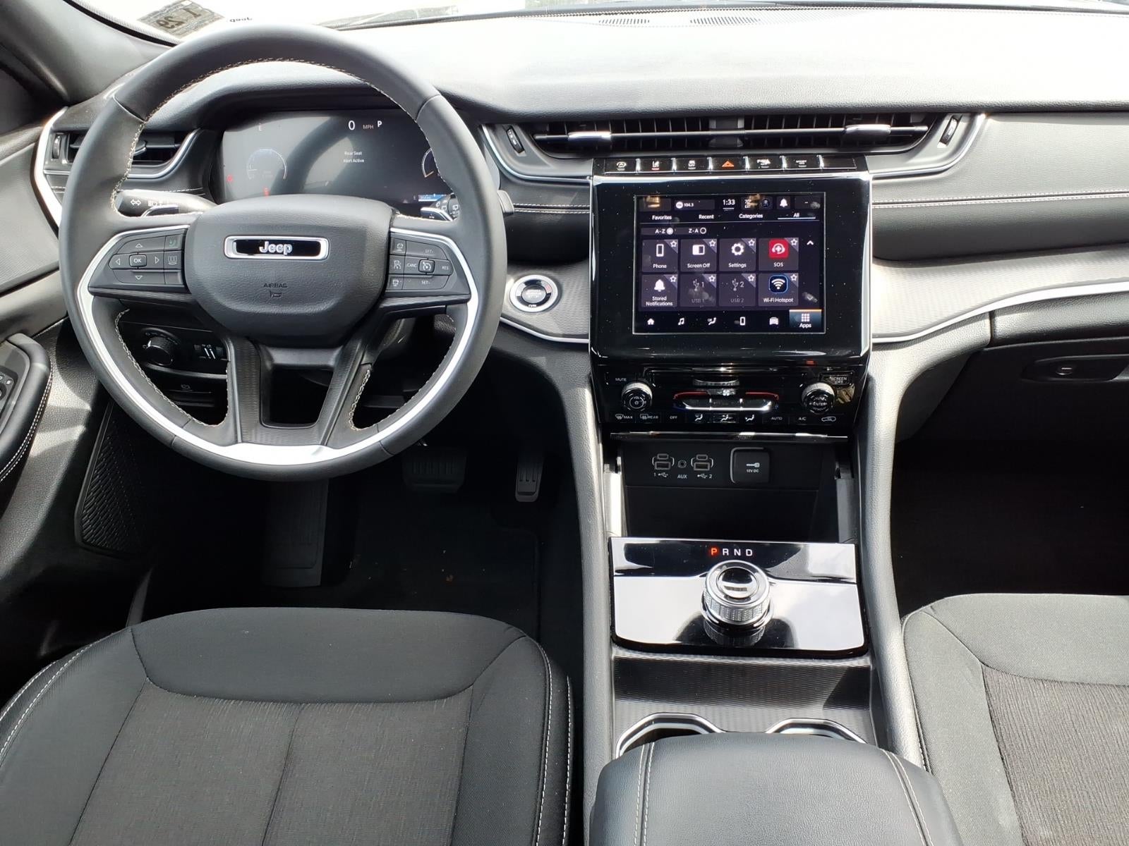 2024 Jeep Grand Cherokee Laredo 4x4