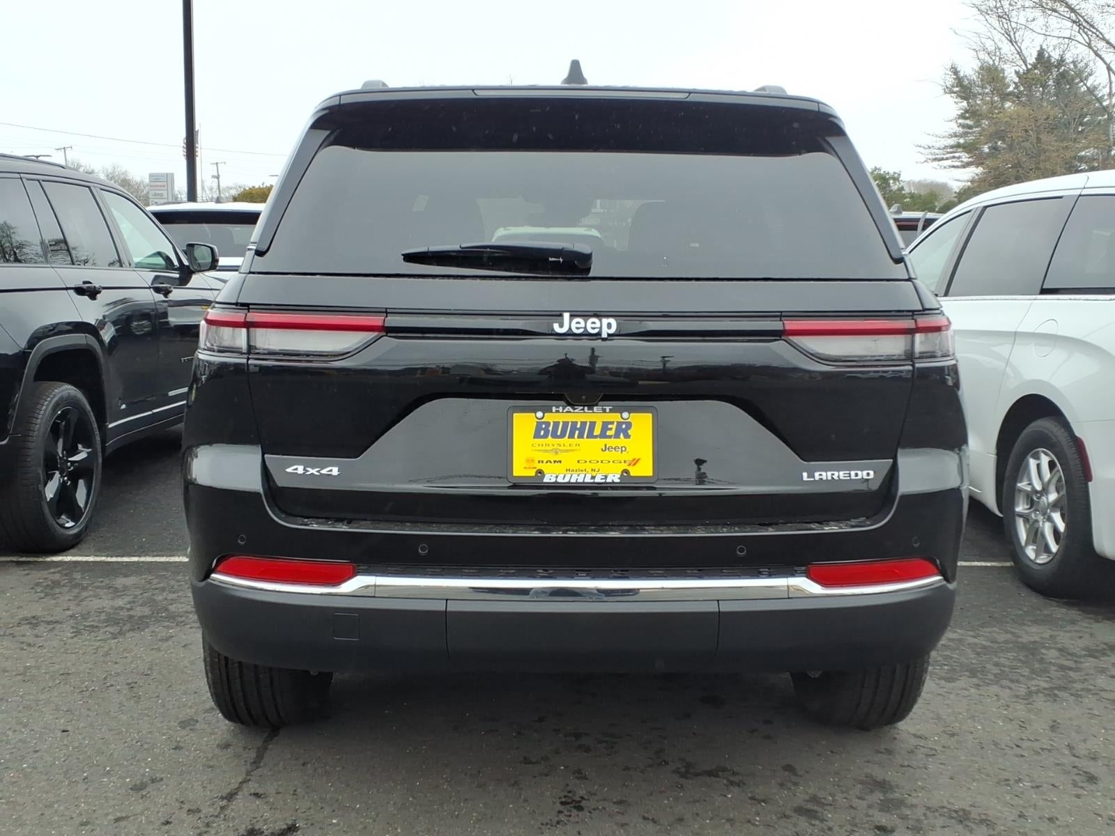 2026 Jeep Grand Cherokee GRAND CHEROKEE LAREDO X 4X4