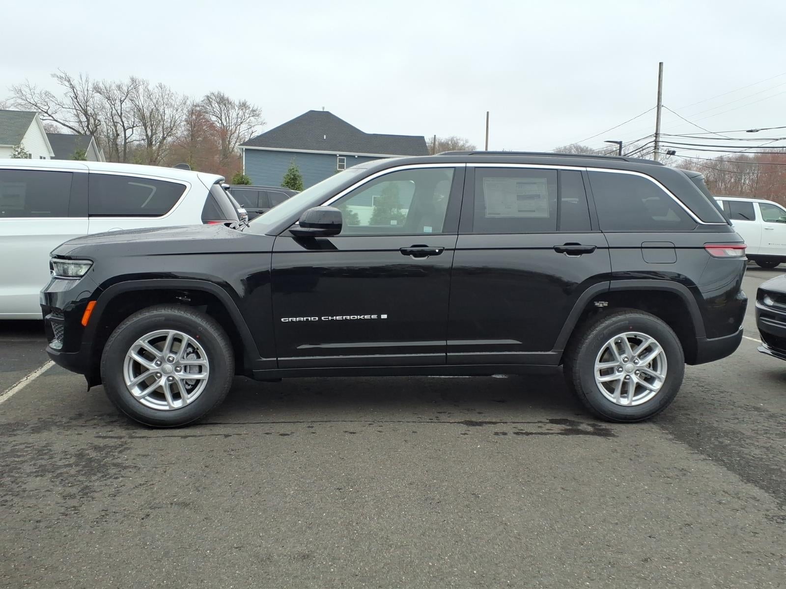 2026 Jeep Grand Cherokee GRAND CHEROKEE LAREDO X 4X4
