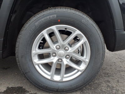 2026 Jeep Grand Cherokee GRAND CHEROKEE LAREDO X 4X4