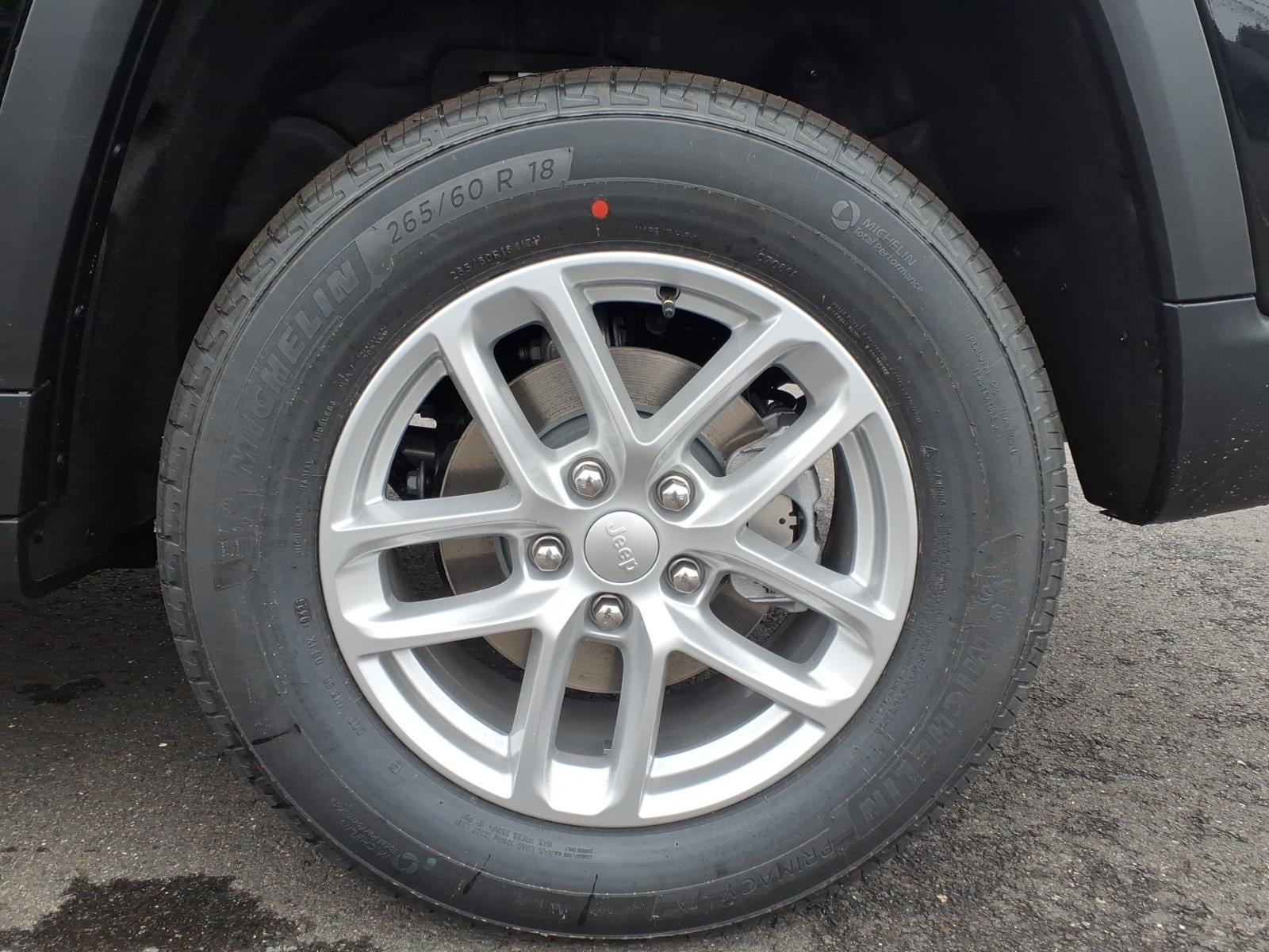 2026 Jeep Grand Cherokee GRAND CHEROKEE LAREDO X 4X4