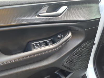 2023 Jeep Grand Cherokee Laredo 4x4