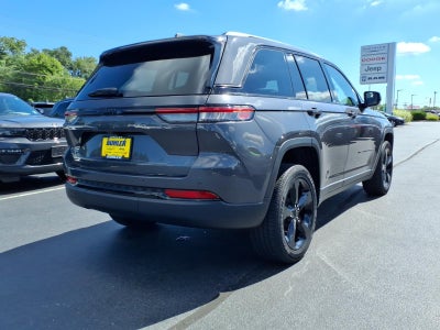 2023 Jeep Grand Cherokee Altitude 4x4