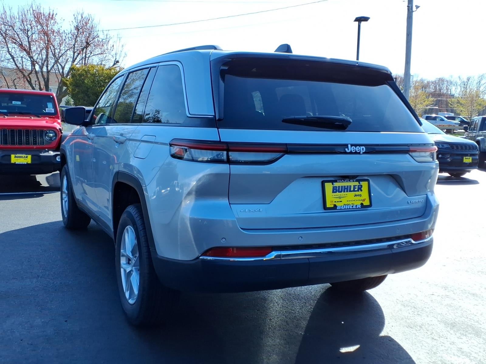 2026 Jeep Grand Cherokee GRAND CHEROKEE LAREDO X 4X4