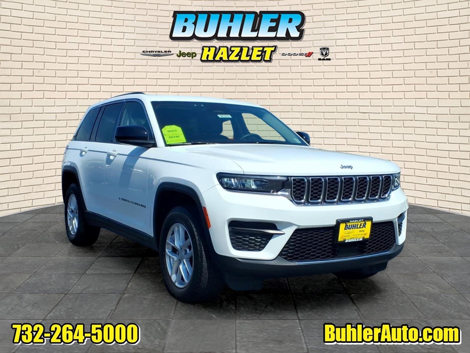 2023 Jeep Grand Cherokee Laredo 4x4