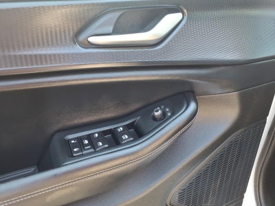 2023 Jeep Grand Cherokee Laredo 4x4