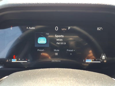 2023 Jeep Grand Cherokee Laredo 4x4