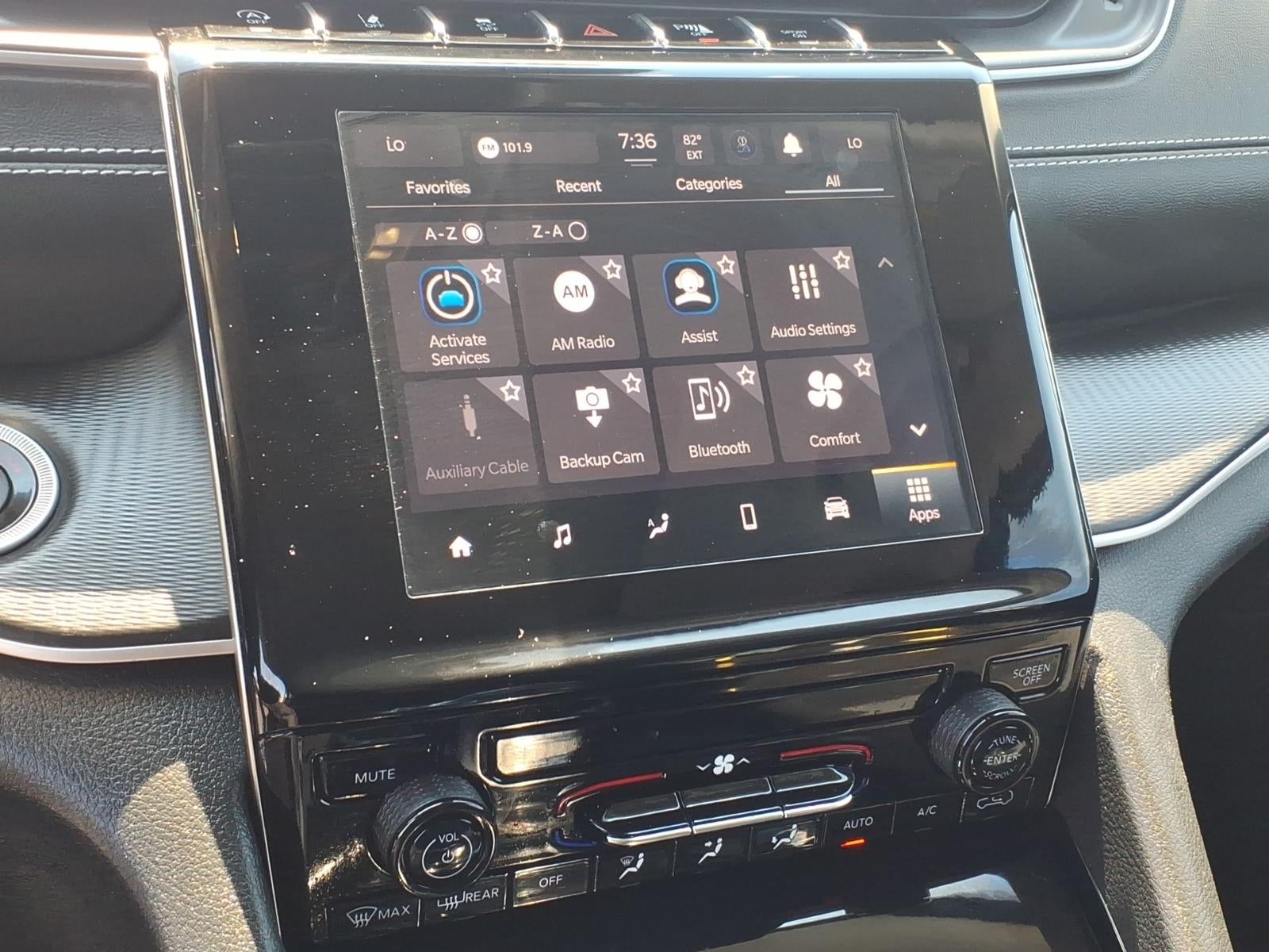 2023 Jeep Grand Cherokee Laredo 4x4