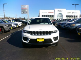 2023 Jeep Grand Cherokee Laredo 4x4
