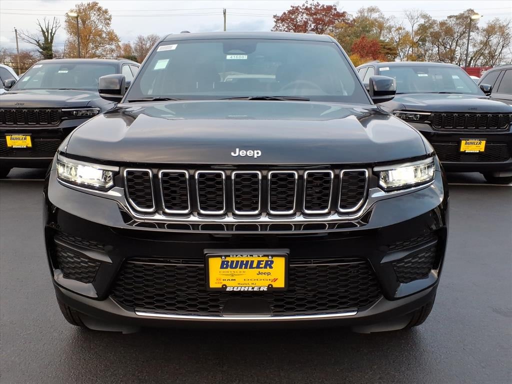 2025 Jeep Grand Cherokee GRAND CHEROKEE LAREDO X 4X4