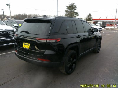 2023 Jeep Grand Cherokee Altitude 4x4