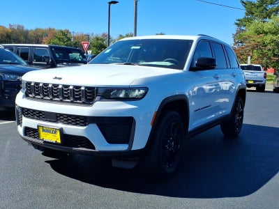 2026 Jeep Grand Cherokee GRAND CHEROKEE LAREDO ALTITUDE 4X4