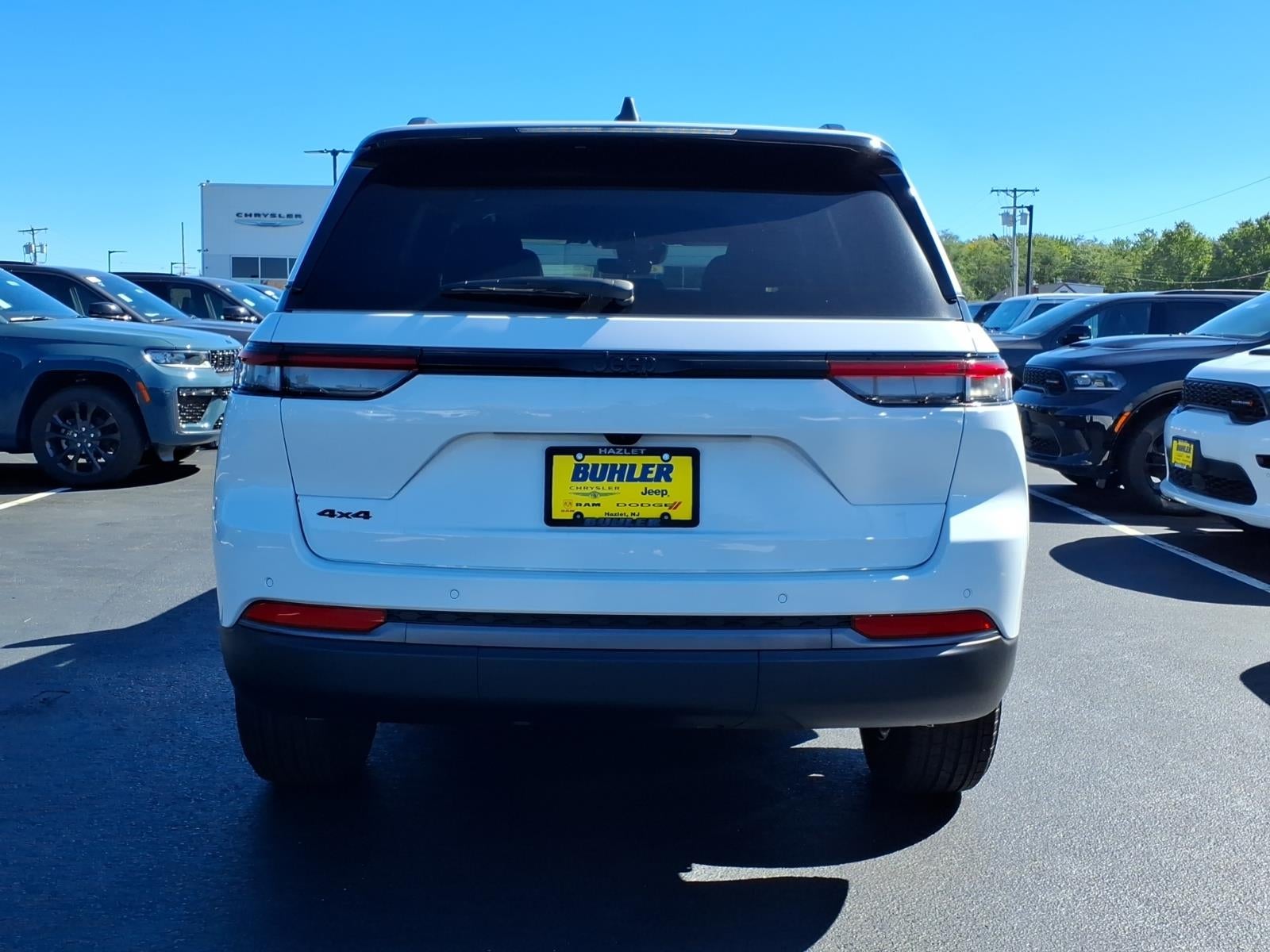 2026 Jeep Grand Cherokee GRAND CHEROKEE LAREDO ALTITUDE 4X4