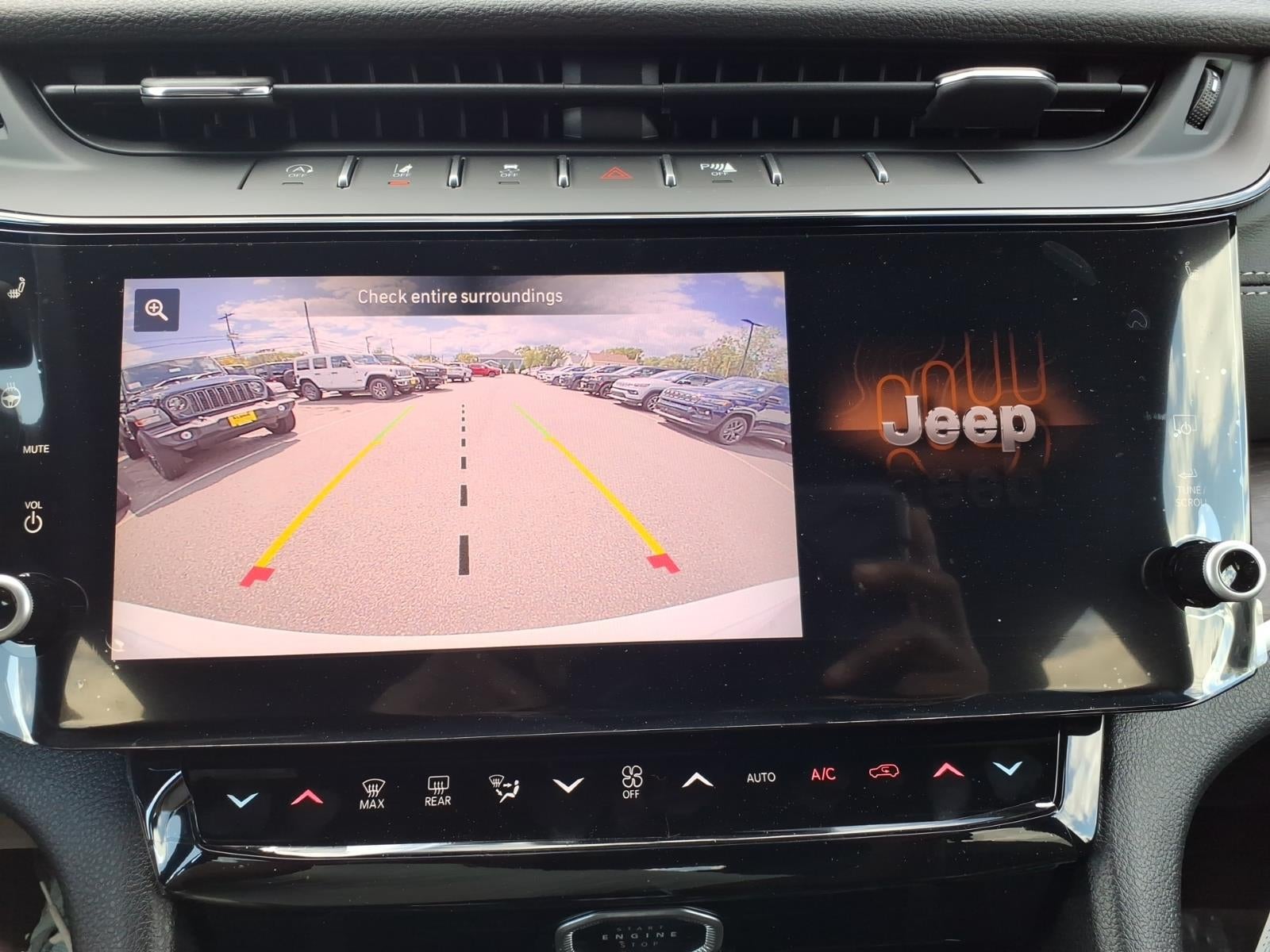 2026 Jeep Grand Cherokee GRAND CHEROKEE LAREDO ALTITUDE 4X4
